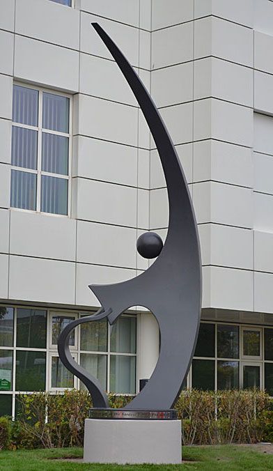 Abstract figure statue