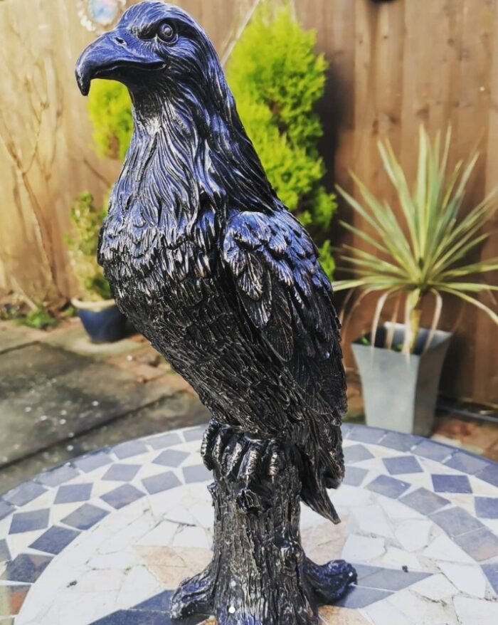 bald eagle garden statue