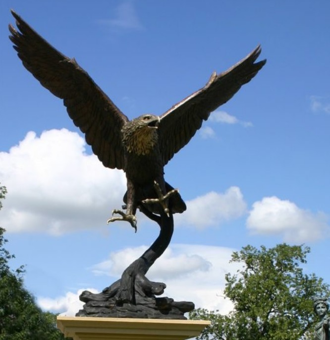 flying eagle statue
