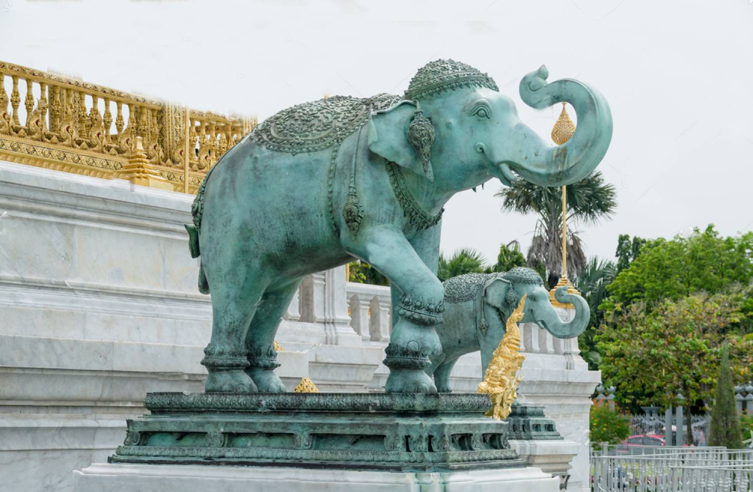 large elephant statues for sale