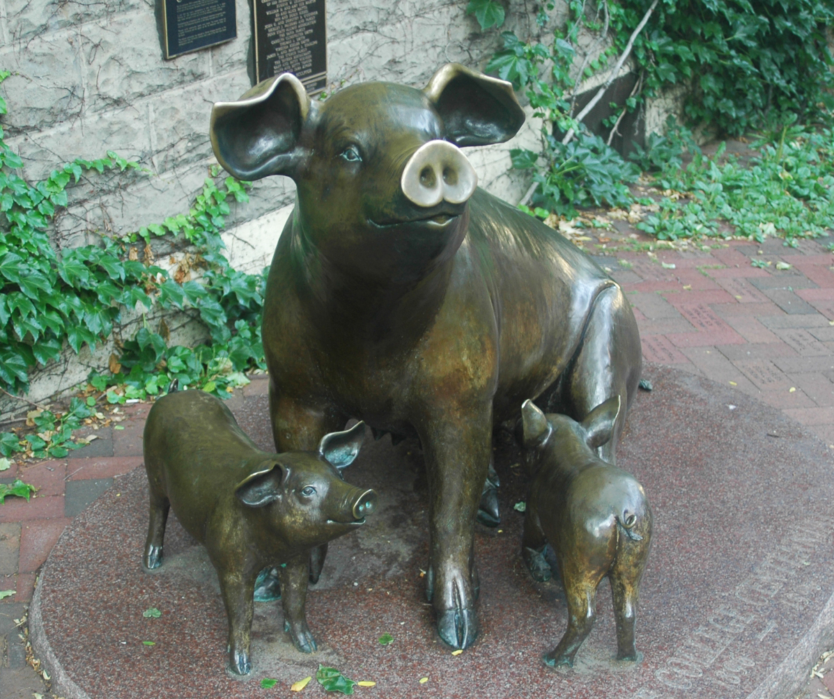 lovely garden pig sculpture