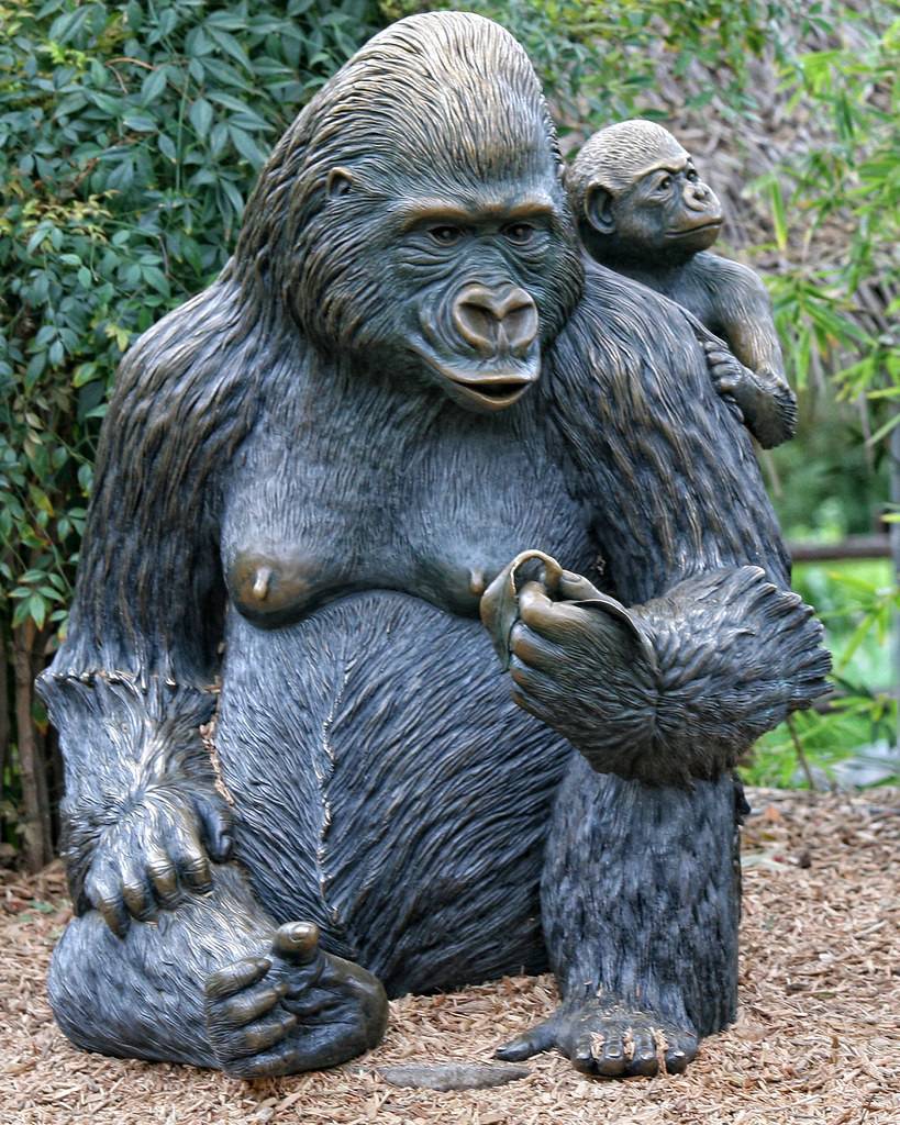 sculpture gorilla with baby