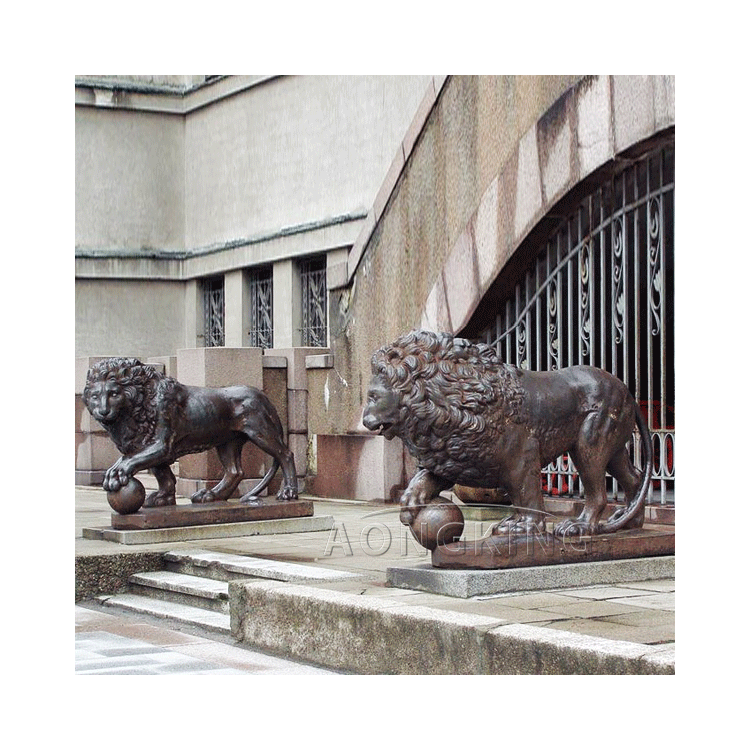 bronze Medici lions statue