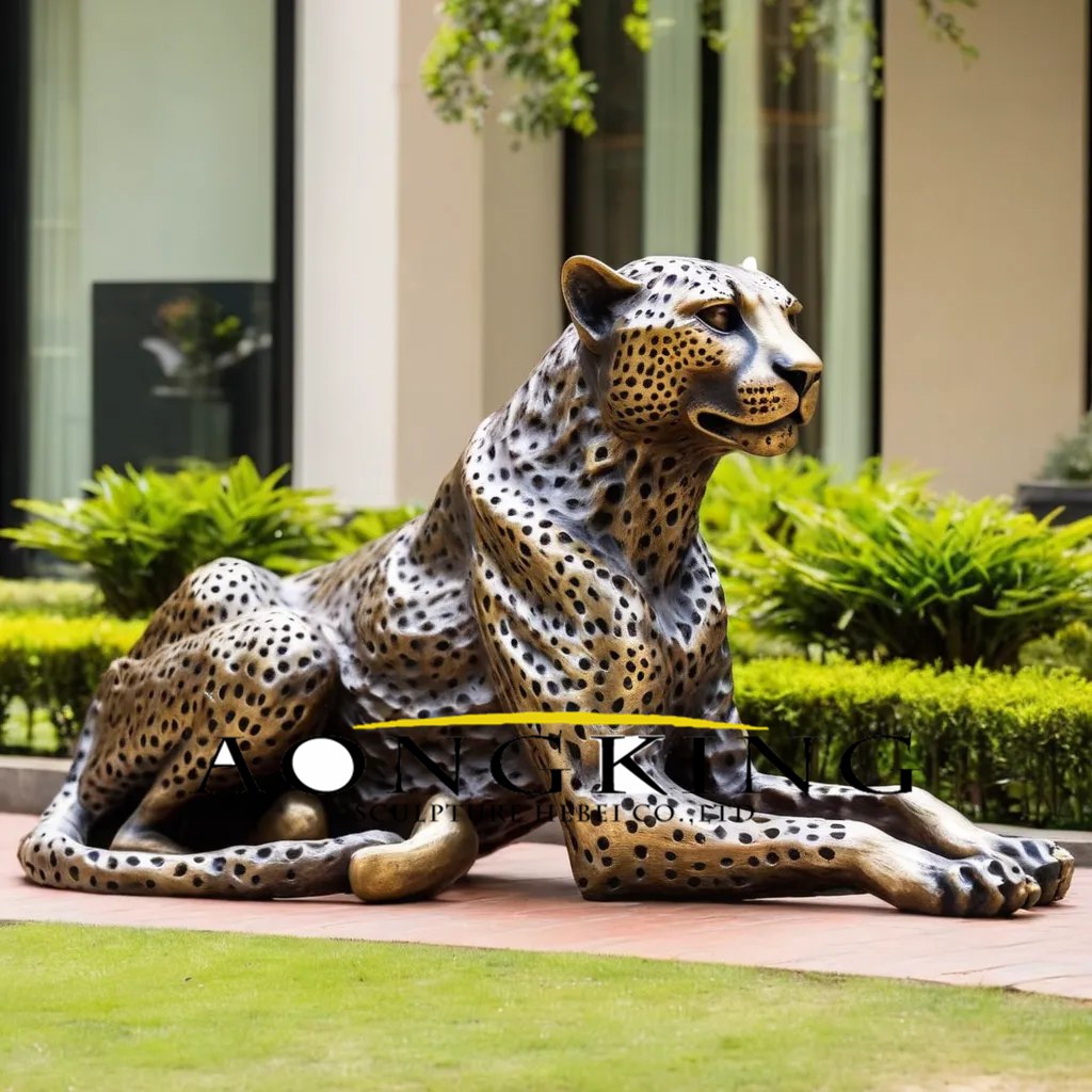 Hot Sale Powerful Bronze Sitting Leopard Statue