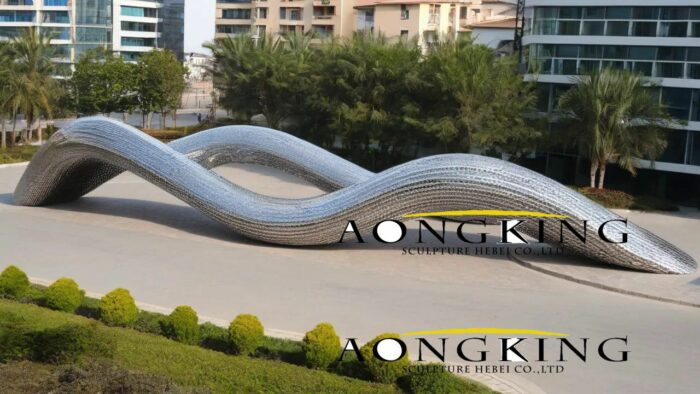 Popular Plaza Apartments "Meandering Linear Snake" Outdoor Abstract Sculpture Stainless Steel