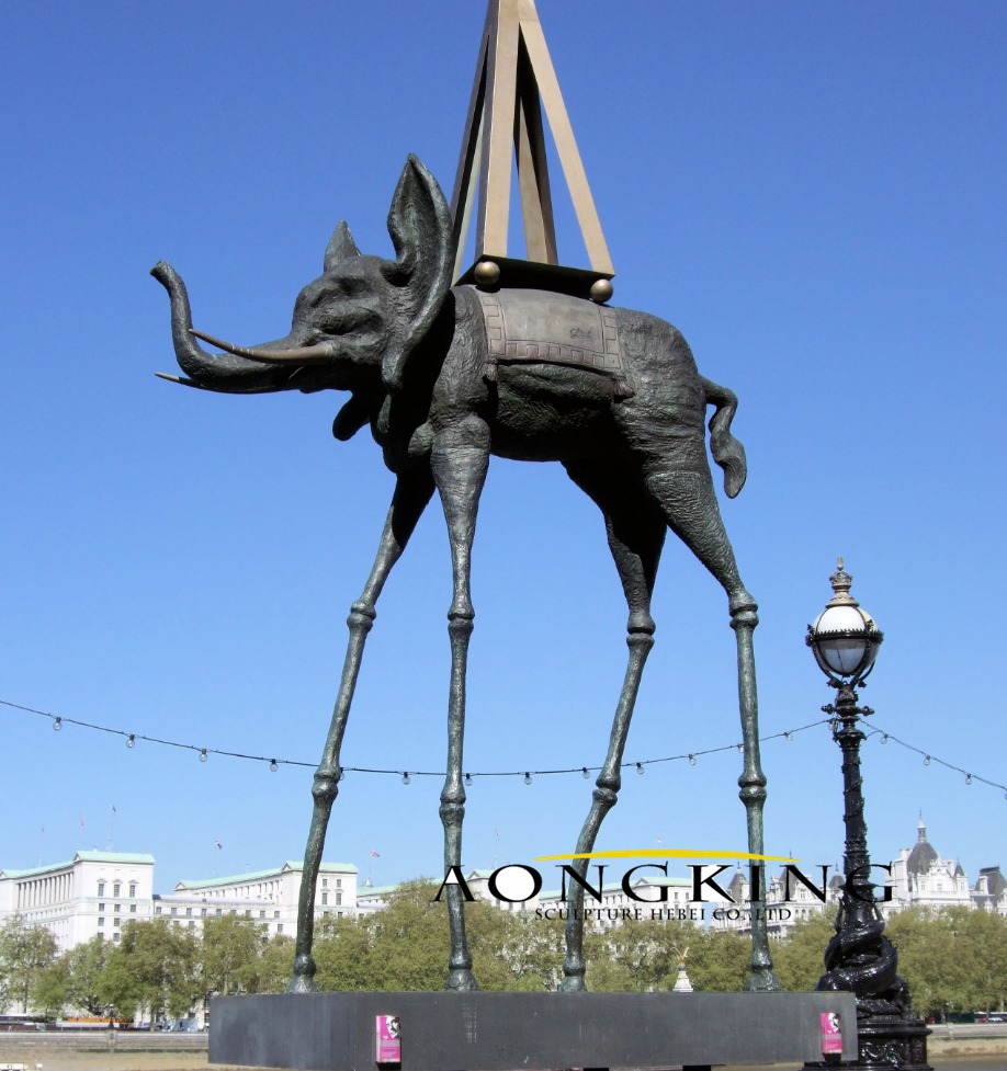 Surrealism Salvador Dalí"The Elephants" bronze outdoor animal statue