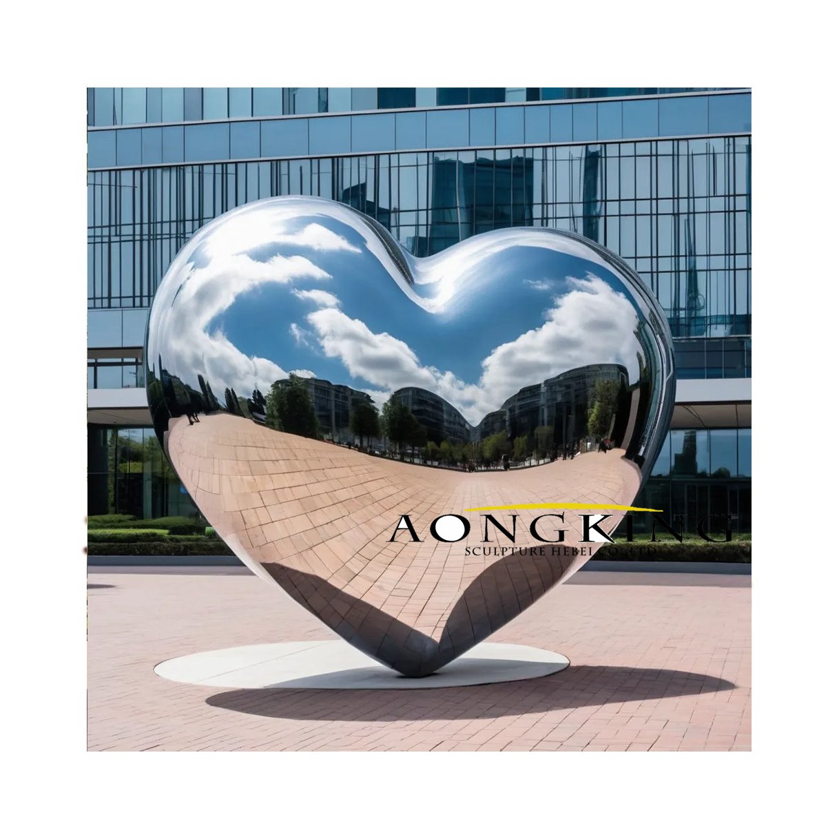 stainless steel aesthetic appeal reflective heart-shaped mirror statue
